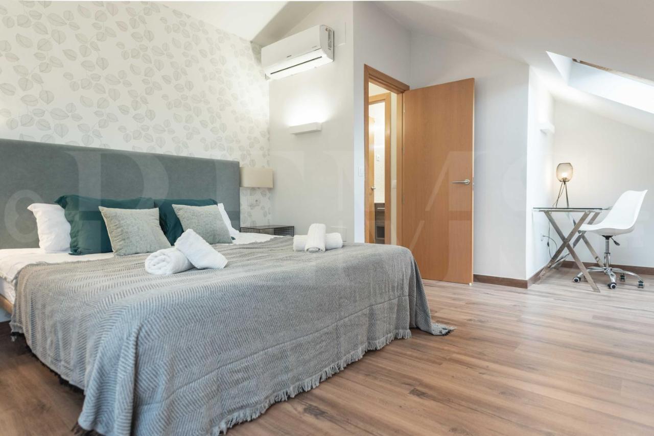 Lovely Duplex With Private Parking Near City Center By Rems Málaga Eksteriør billede