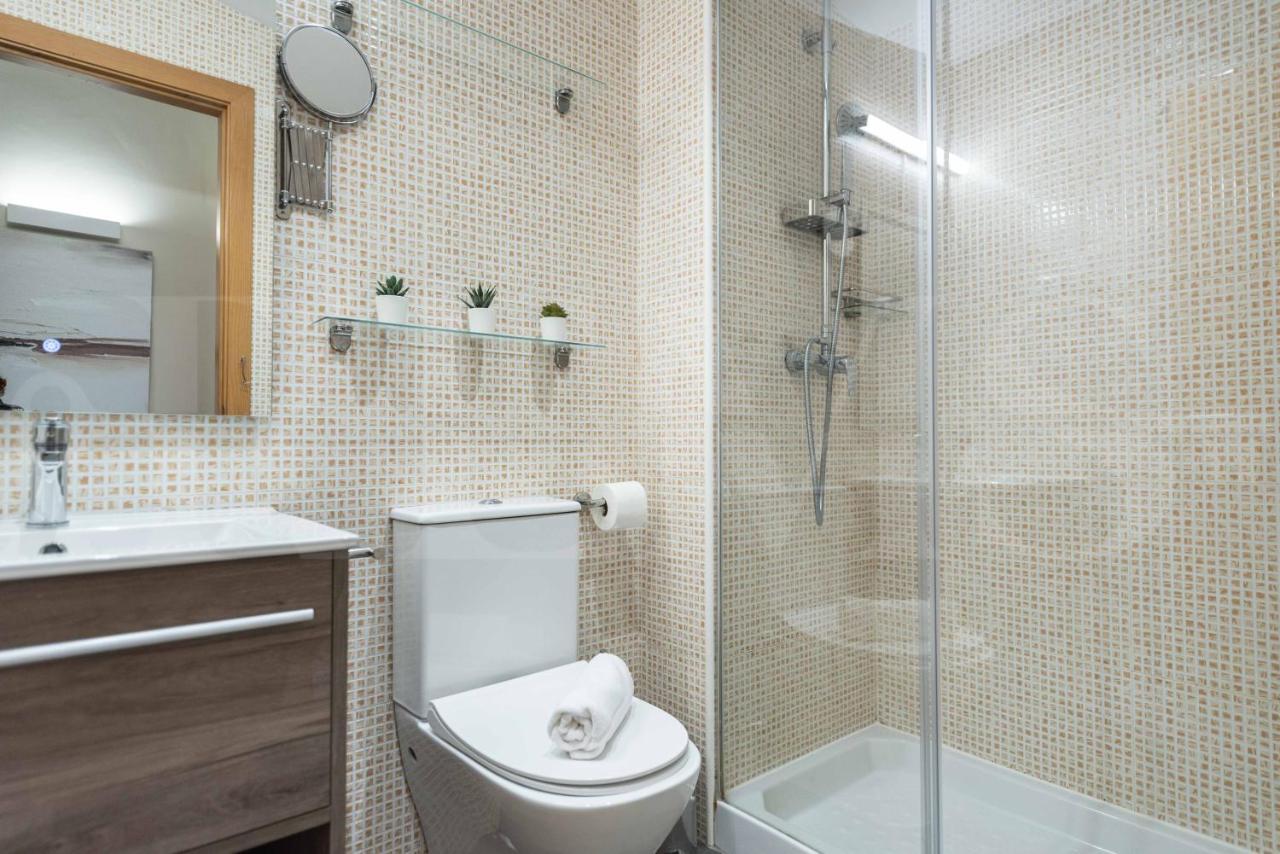 Lovely Duplex With Private Parking Near City Center By Rems Málaga Eksteriør billede
